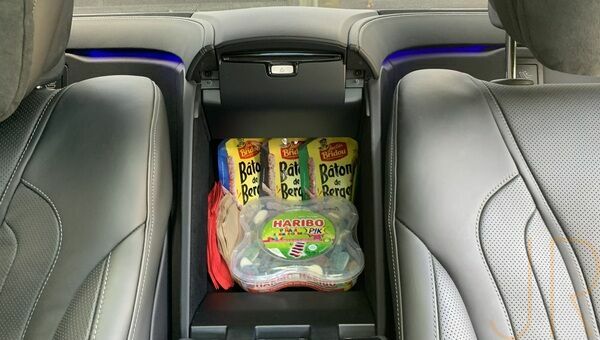 269fb624 4c88 41f2 8983 7e88ac710a49 m